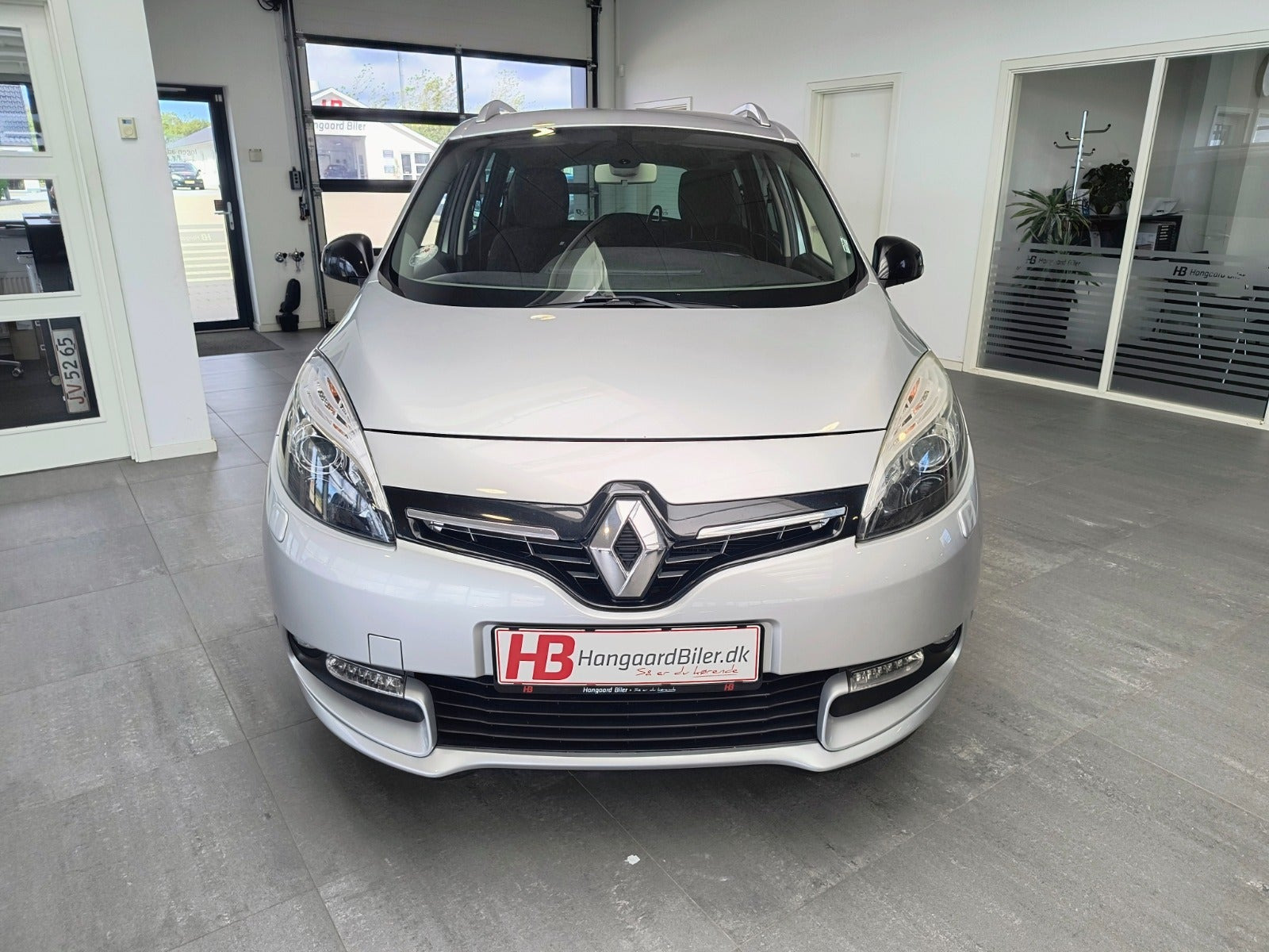 Sølv Renault Grand Scenic III fra 2015