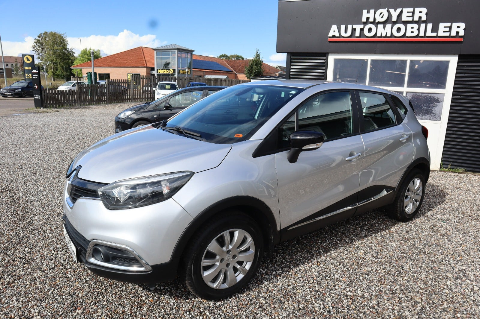 Sølv Renault Captur fra 2016