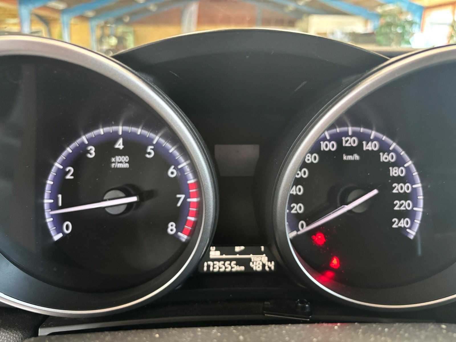 Hvid Mazda 3 fra 2012
