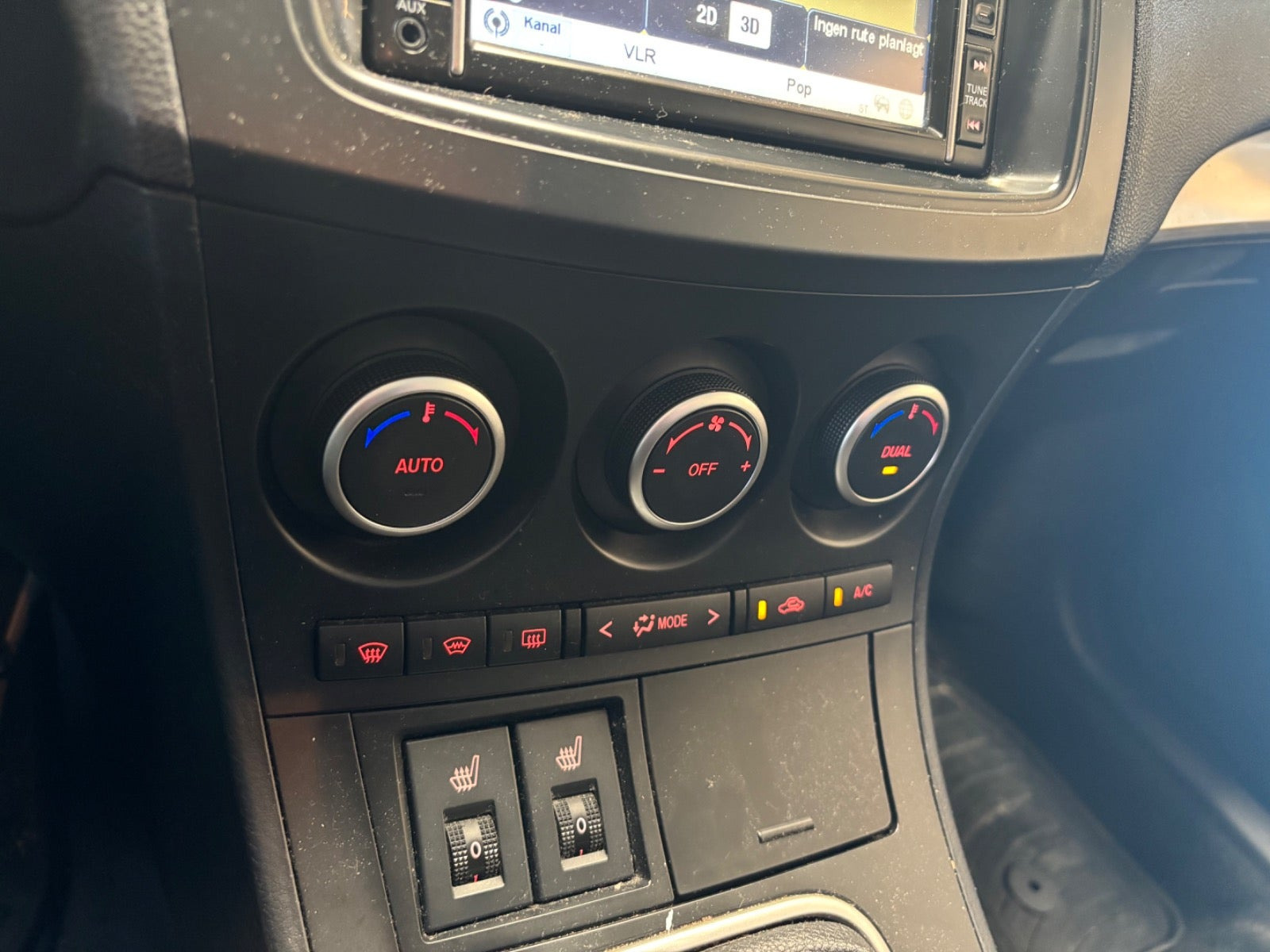 Hvid Mazda 3 fra 2012