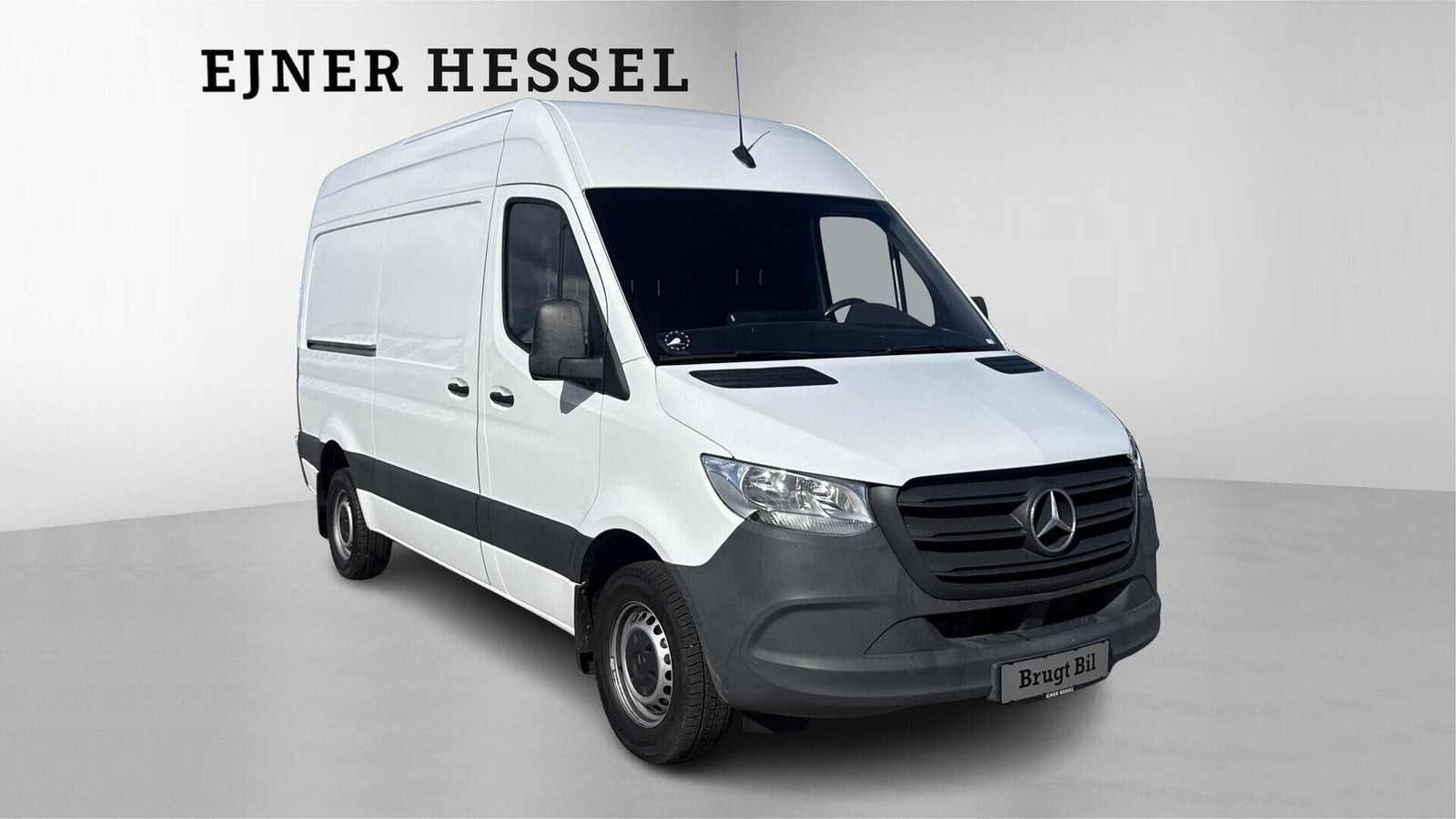 Hvid Mercedes Sprinter 317 fra 2022