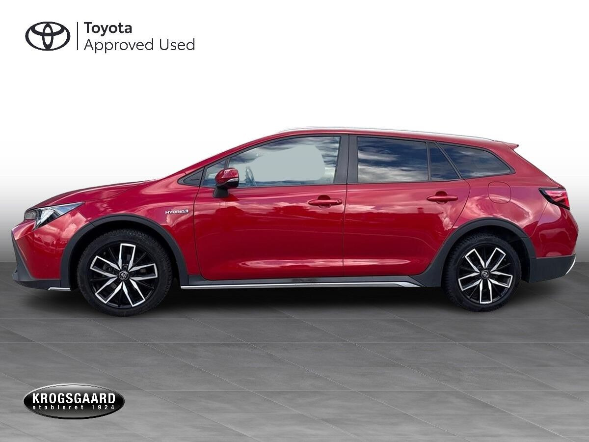 Rød Toyota Corolla fra 2020