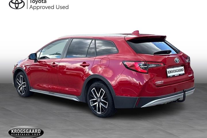 Rød Toyota Corolla fra 2020