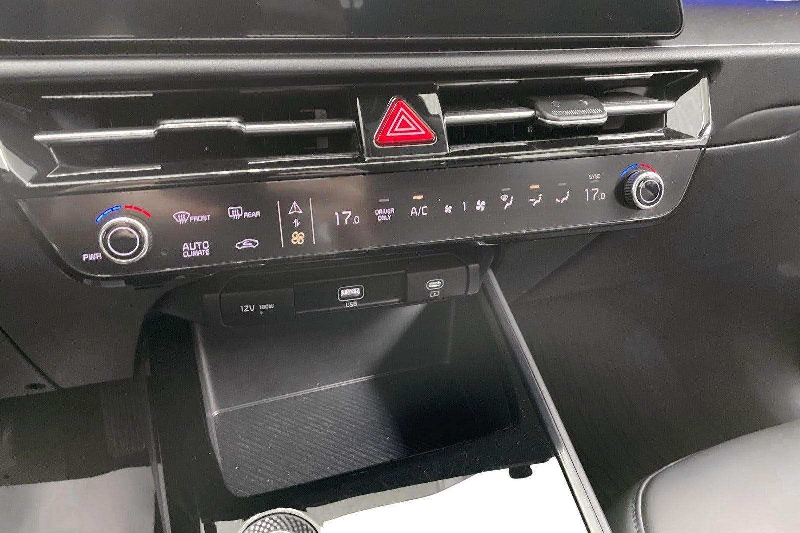 Hvid Kia Niro fra 2024
