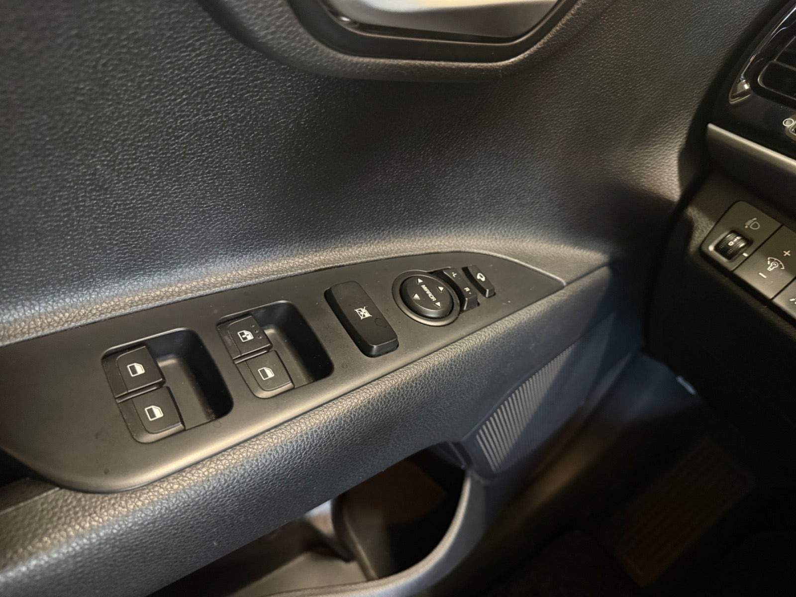 Rød Kia Stonic fra 2019