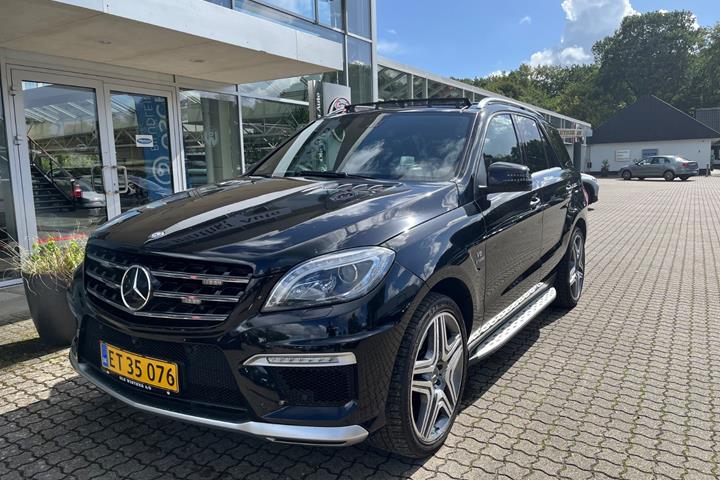Sort Mercedes ML63 fra 2014