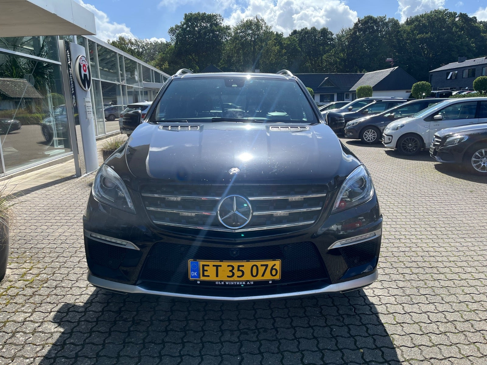 Sort Mercedes ML63 fra 2014