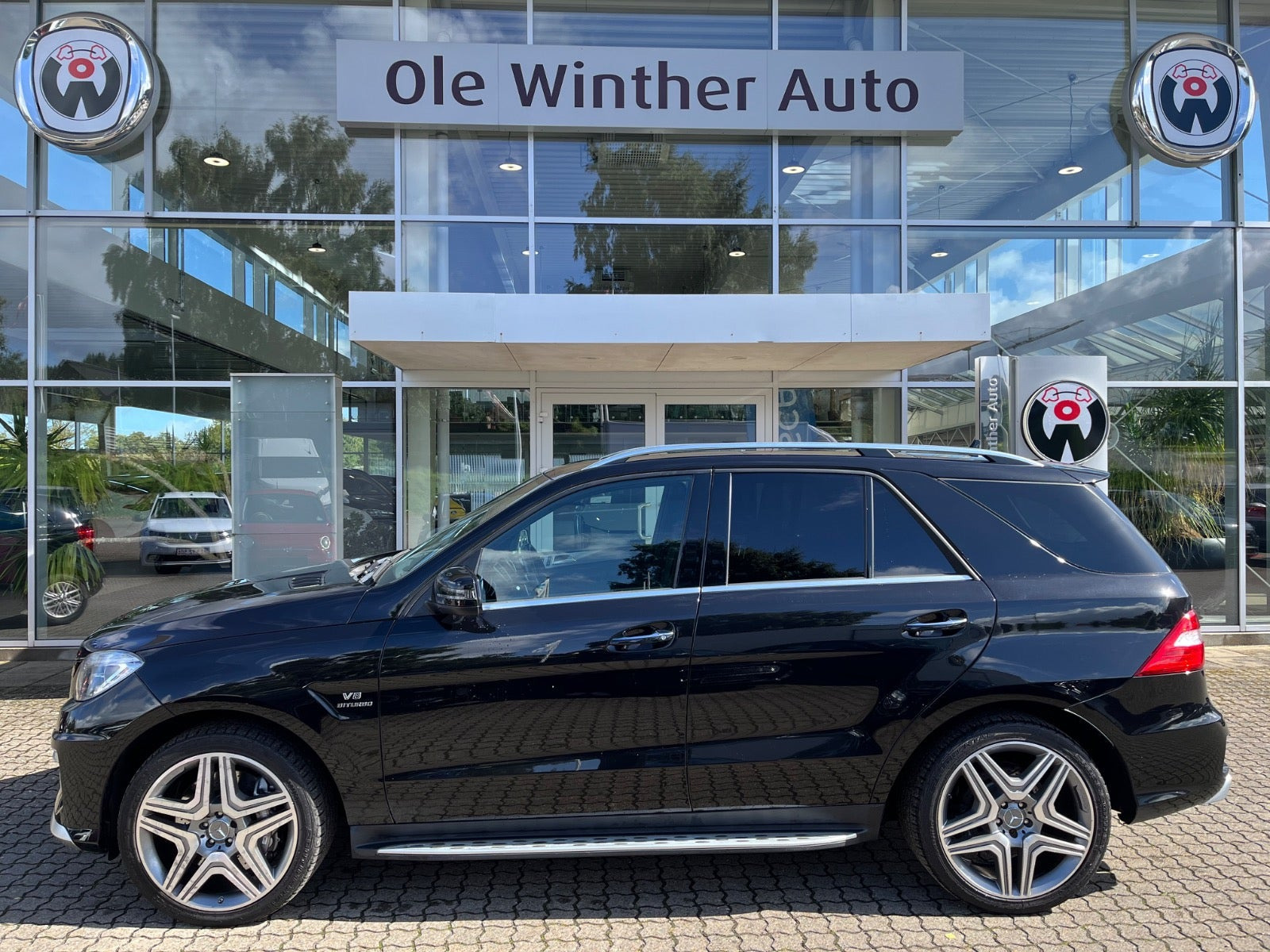 Sort Mercedes ML63 fra 2014