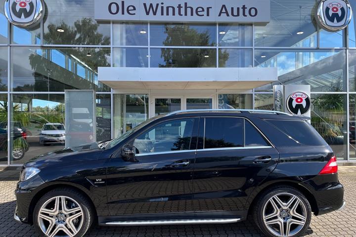 Sort Mercedes ML63 fra 2014