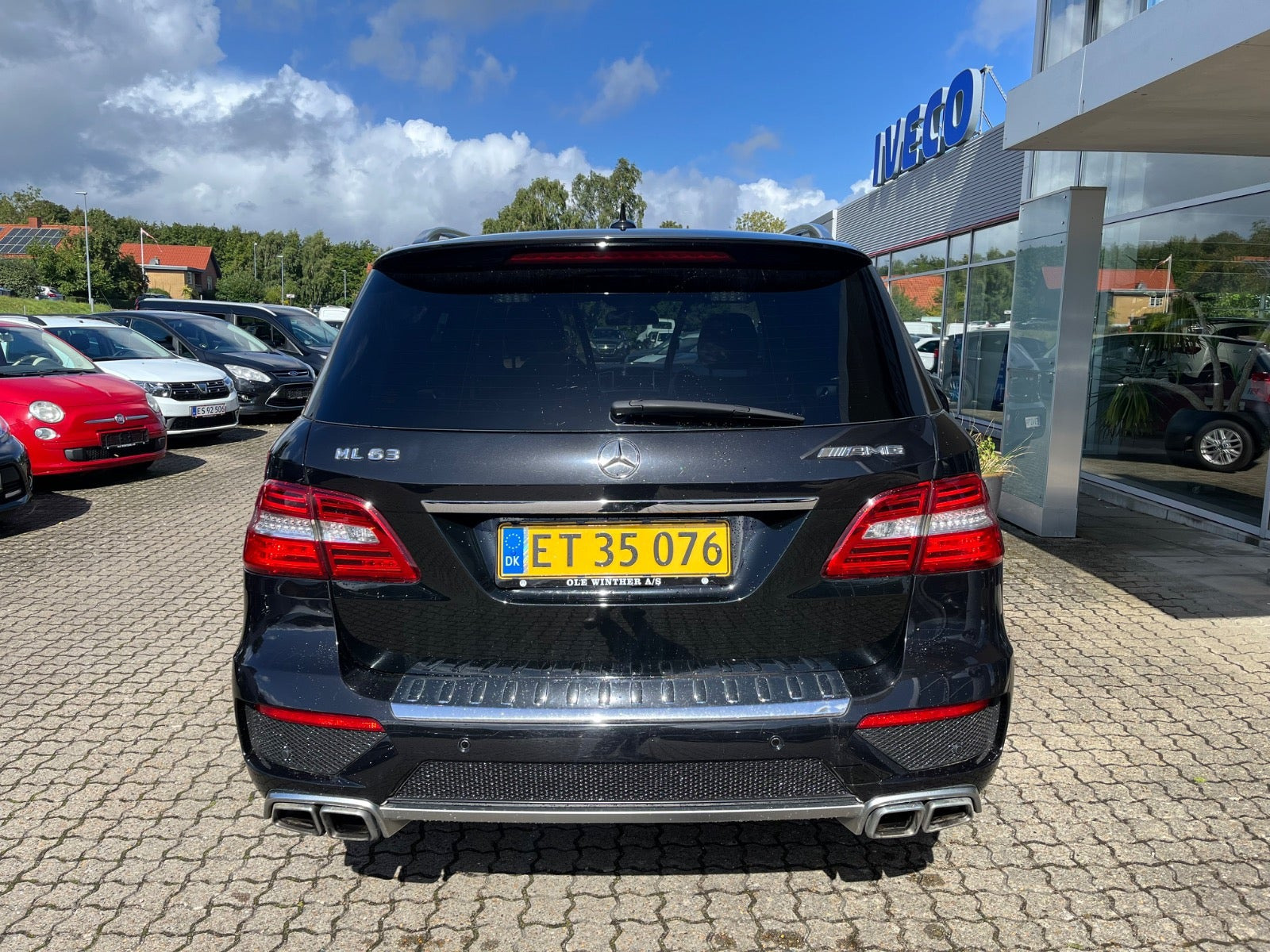 Sort Mercedes ML63 fra 2014