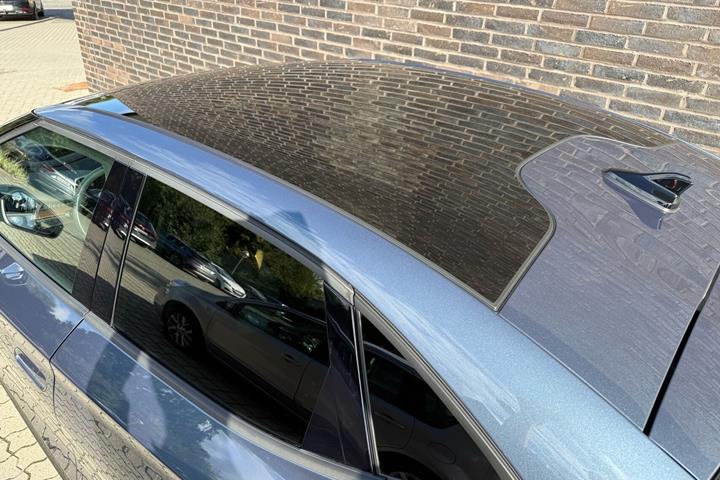 Blå Cupra Tavascan fra 2025