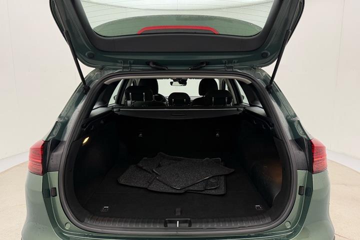 Grøn Kia Ceed fra 2023