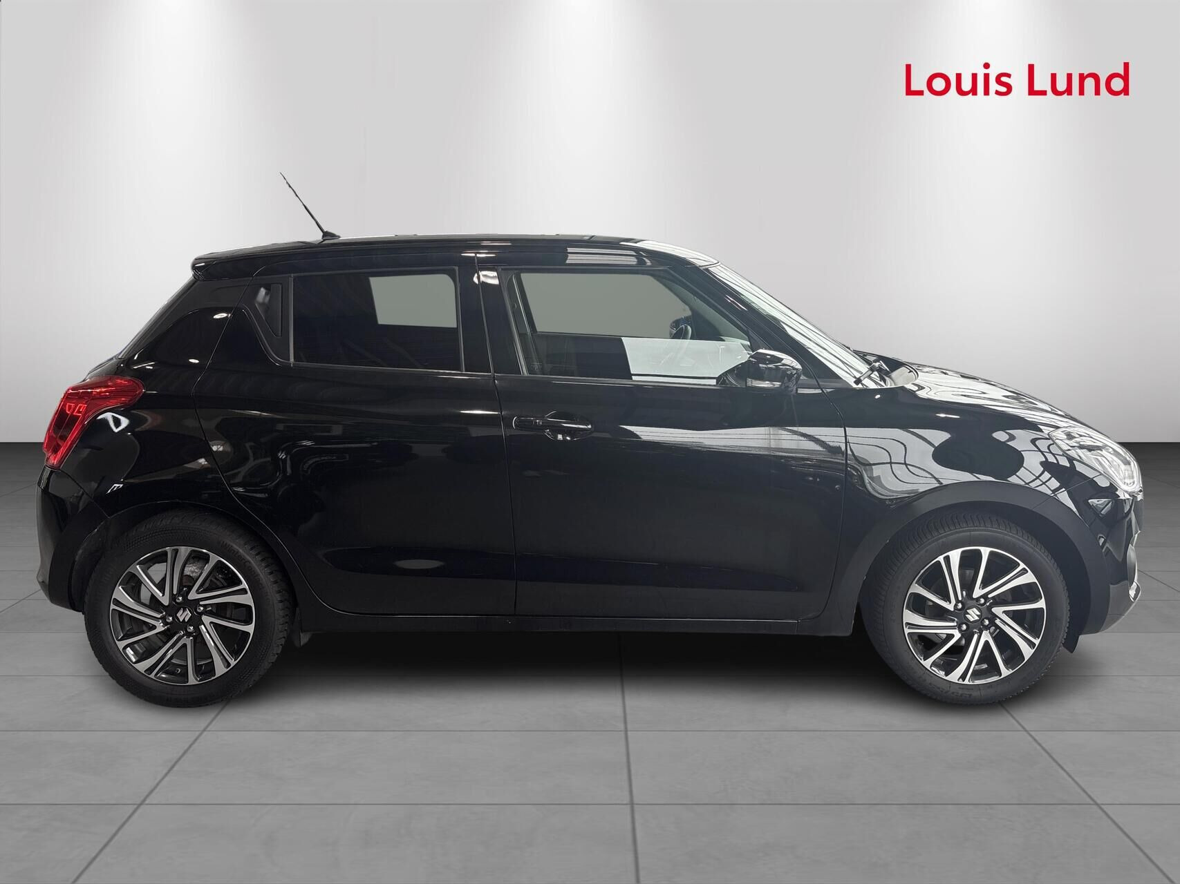 Sort Suzuki Swift fra 2021