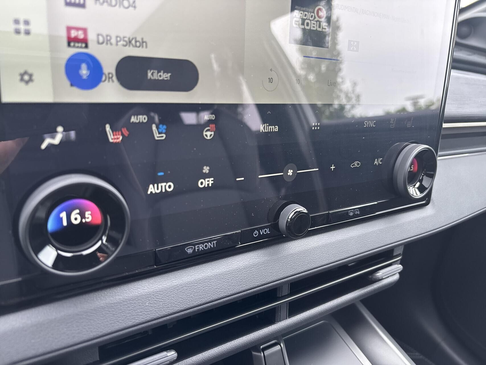 Grå Toyota bZ4X Touring fra 2026