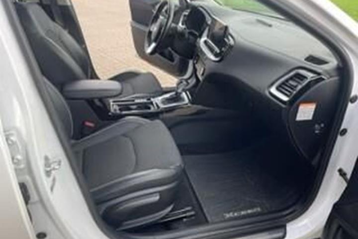 Hvid Kia XCeed fra 2020