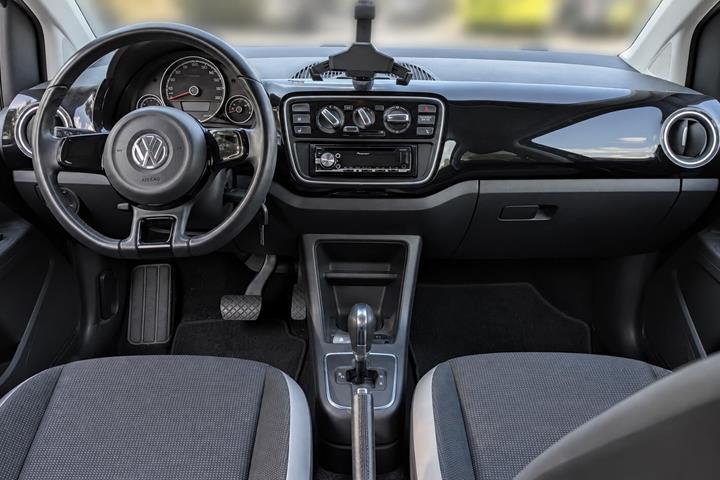 Sort VW UP! fra 2014