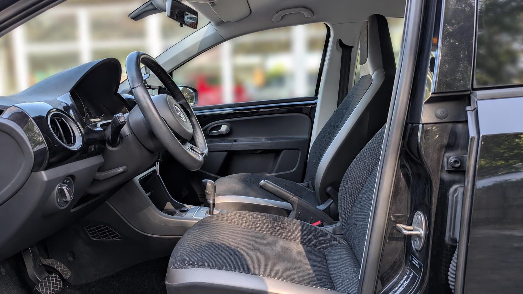 Sort VW UP! fra 2014