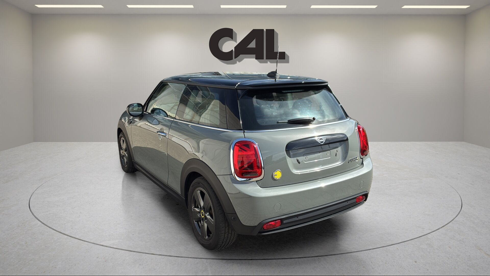 Grå Mini Cooper fra 2021