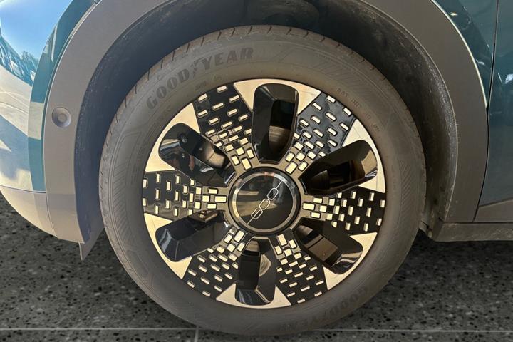 Grøn Fiat 600e fra 2024
