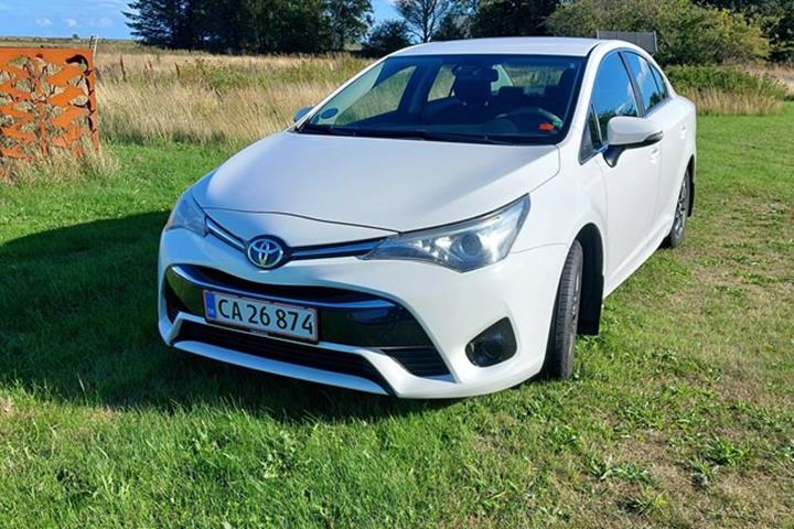 undefined Toyota Avensis fra 2016