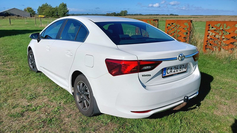 undefined Toyota Avensis fra 2016