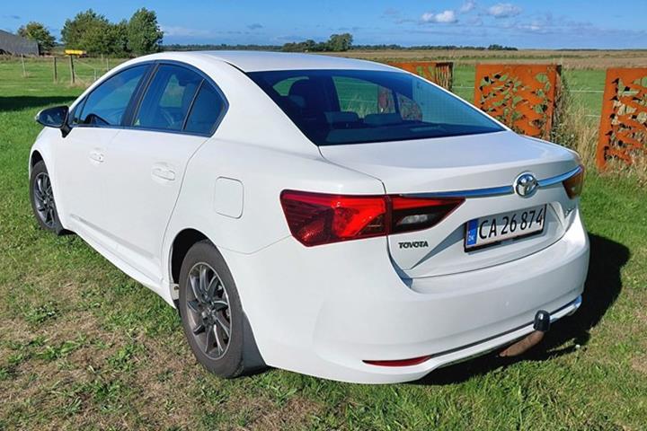 undefined Toyota Avensis fra 2016