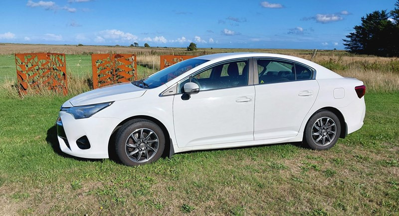 undefined Toyota Avensis fra 2016