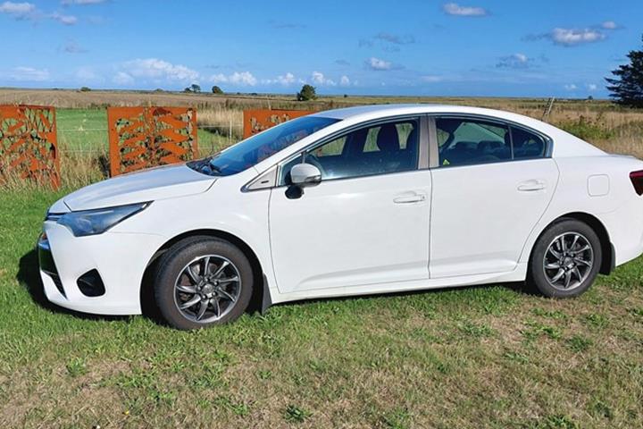 undefined Toyota Avensis fra 2016