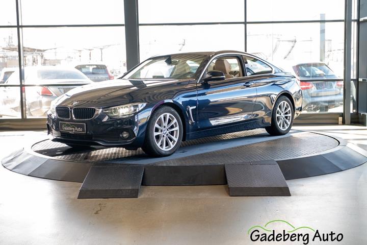 Blå BMW 420d fra 2018