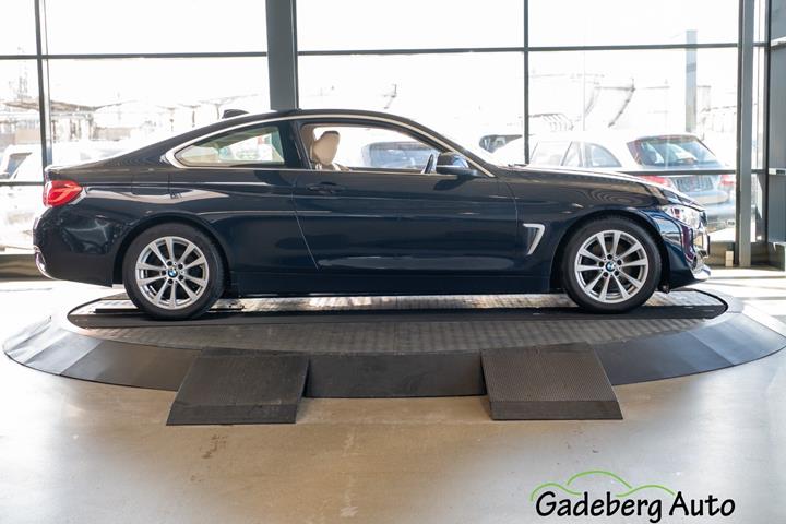 Blå BMW 420d fra 2018