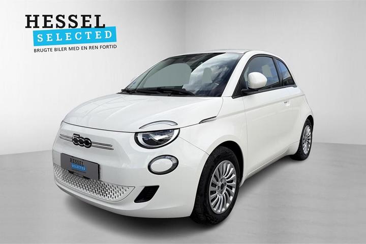 Hvid Fiat 500e fra 2023
