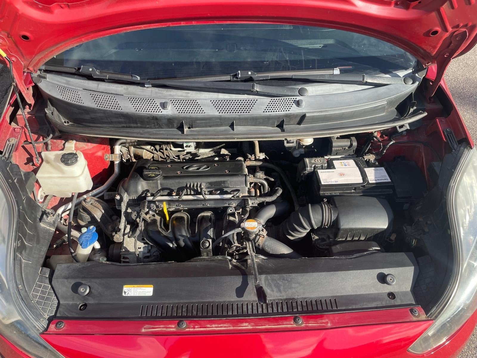 Rød Hyundai ix20 fra 2010