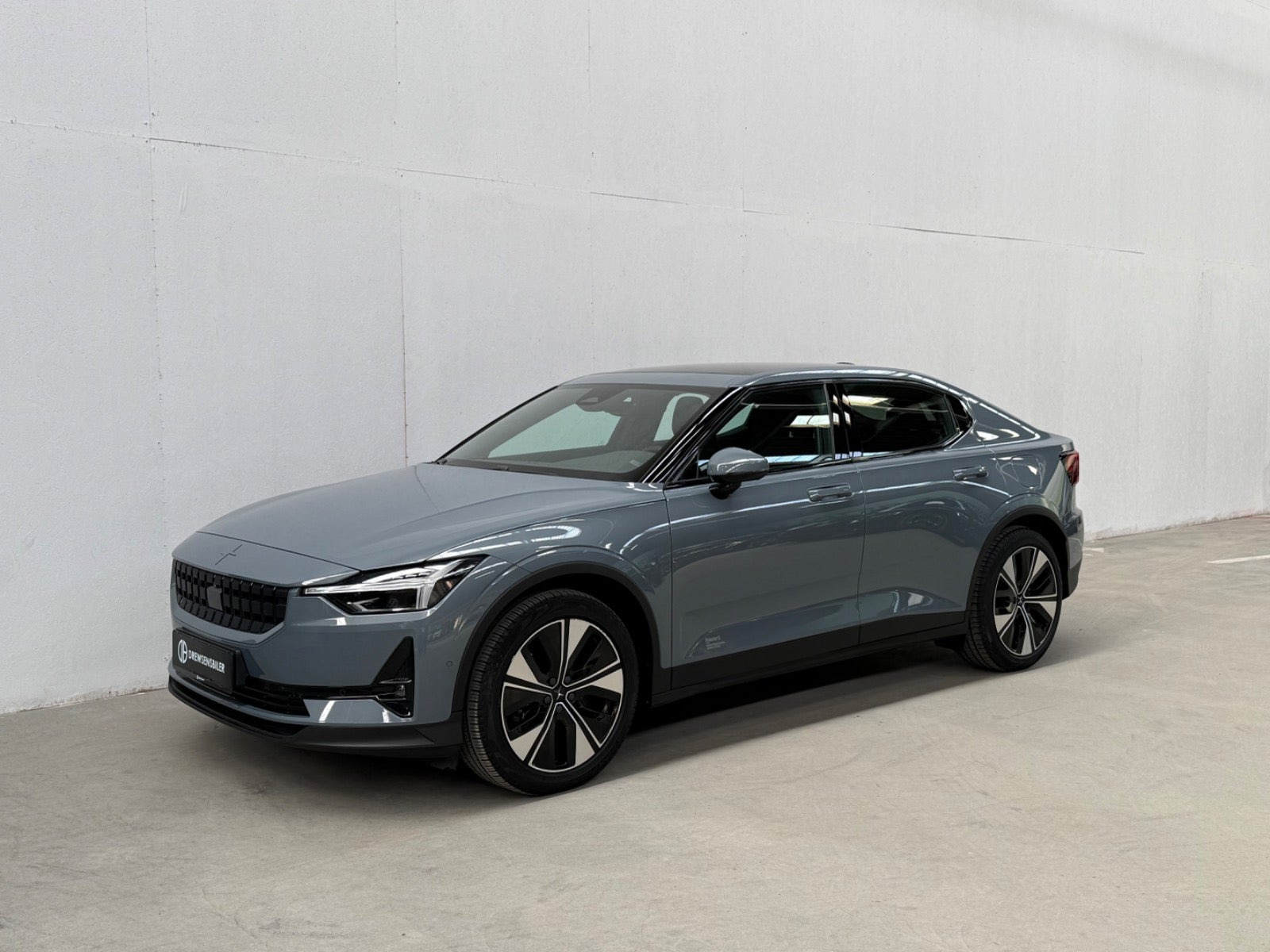 Grå Polestar 2 fra 2023