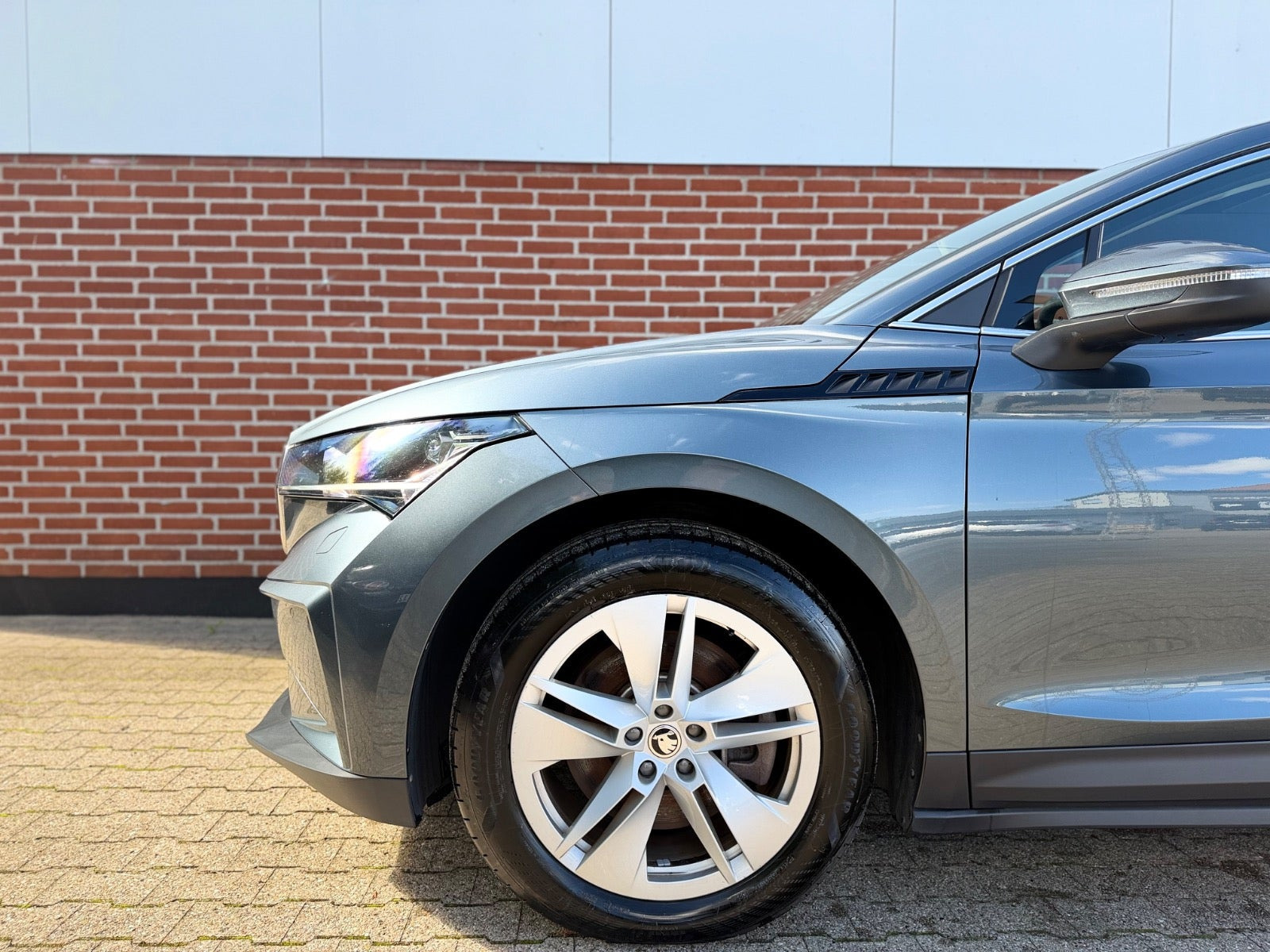 Sort Skoda Enyaq fra 2021