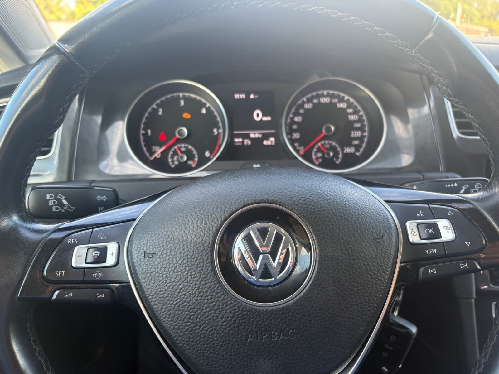 Sort VW Golf VII fra 2019