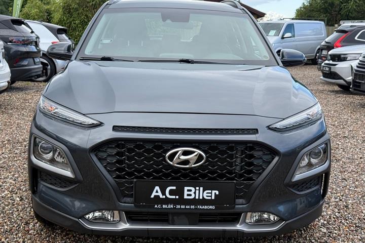 Grå Hyundai Kona fra 2017