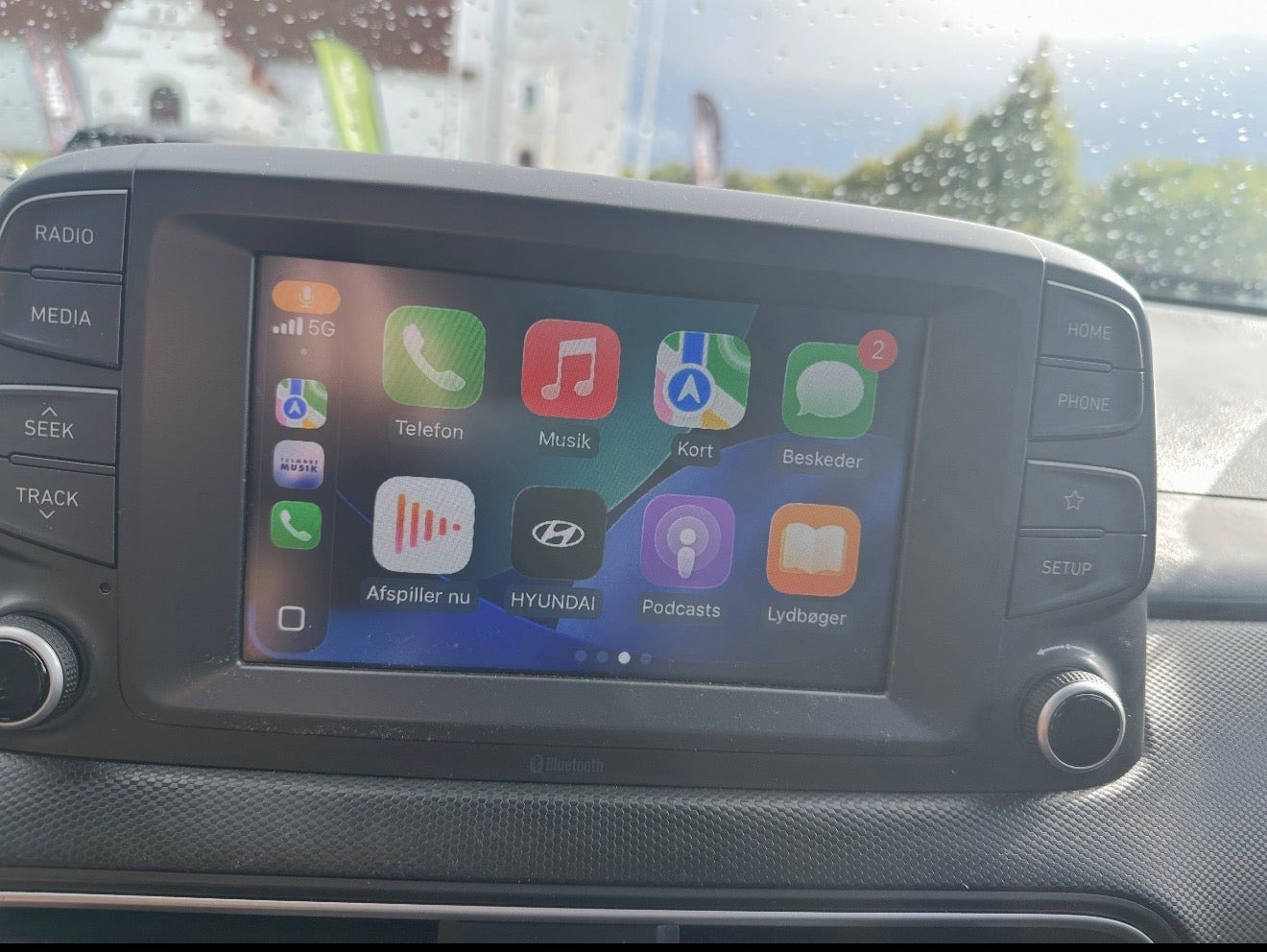 Grå Hyundai Kona fra 2017