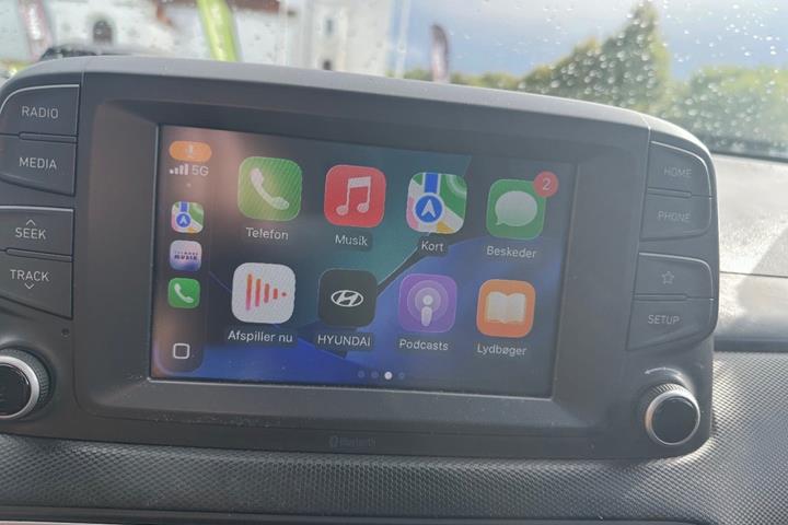 Grå Hyundai Kona fra 2017