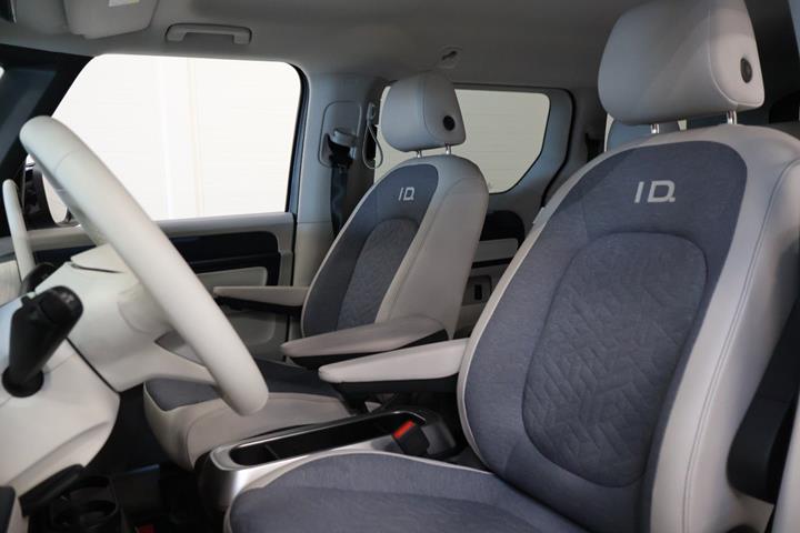 Sølv VW ID.Buzz fra 2023