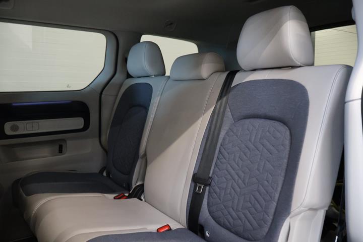 Sølv VW ID.Buzz fra 2023