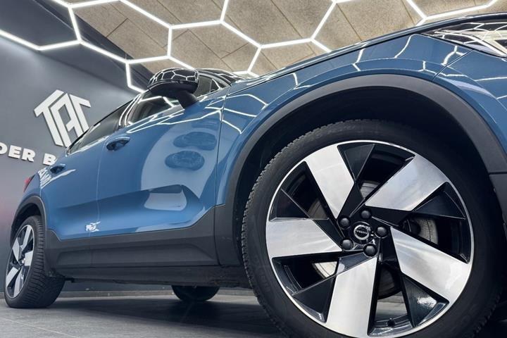 Grøn Volvo C40 fra 2022