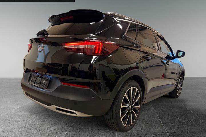 Sort Opel Grandland X fra 2020