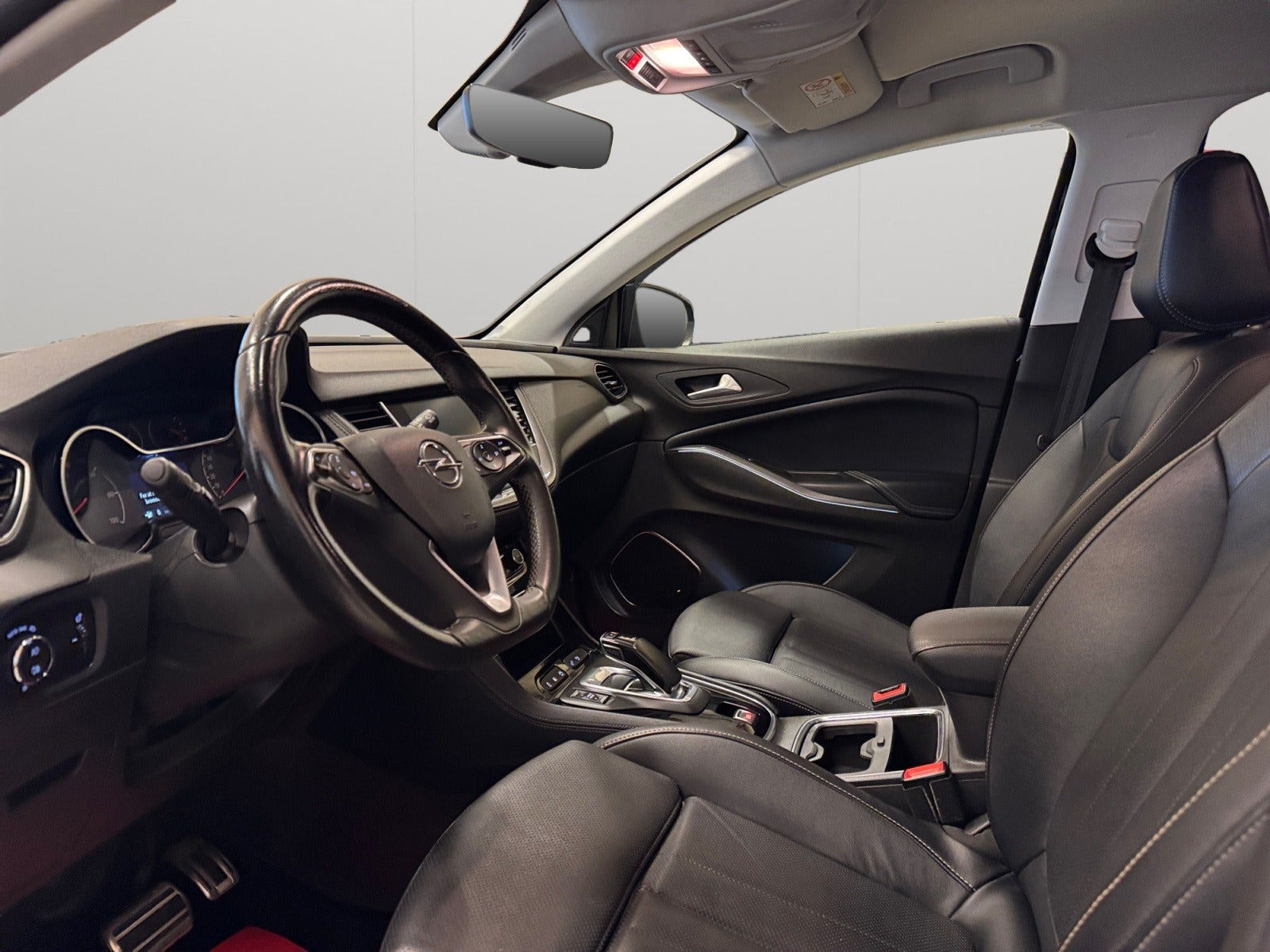 Sort Opel Grandland X fra 2020