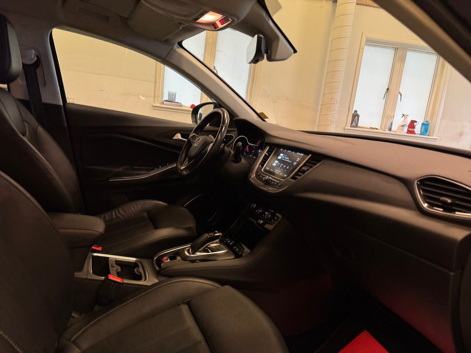 Sort Opel Grandland X fra 2020