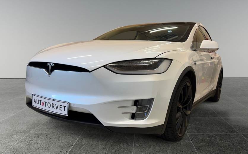 Tesla Model X 75D