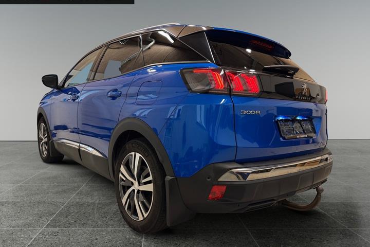 Blå Peugeot 3008 fra 2021