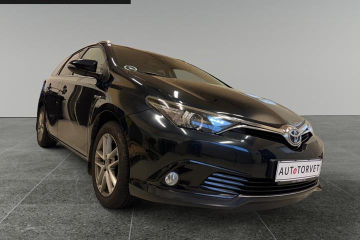Blå Toyota Auris fra 2016