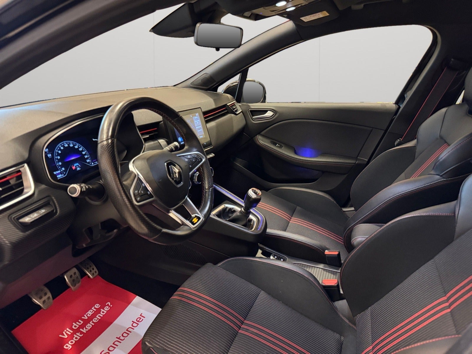 Sort Renault Clio V fra 2021