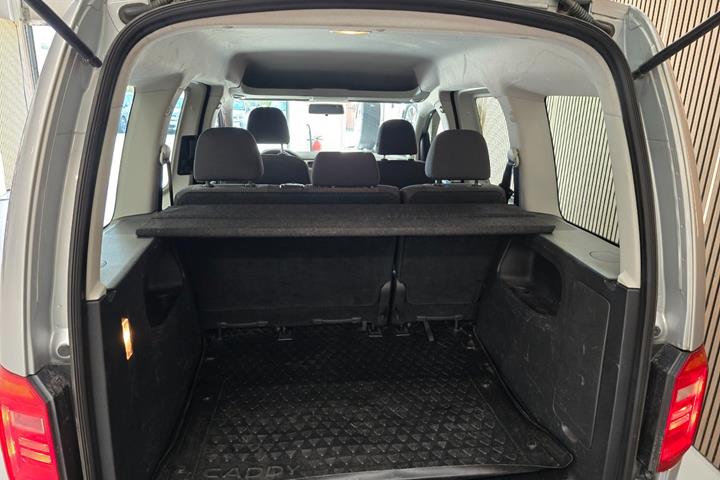 Sølv VW Caddy fra 2016