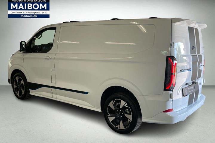 Hvid Ford E-Transit Custom 320 L1 fra 2026